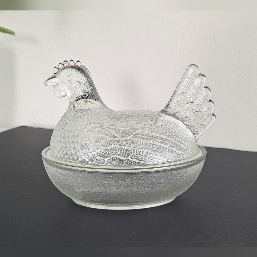 Hen on nest Indiana Glass - Picture 3 of 14